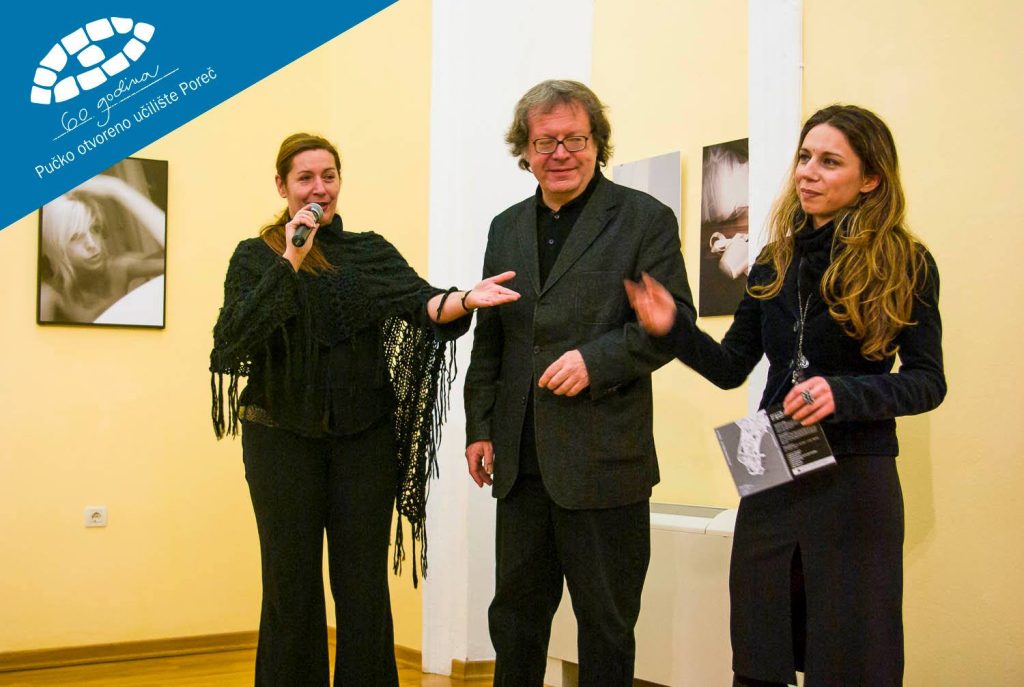 Katja Restović, Darko Glavan (1951. - 2009.) i Ketrin Milićević Mijošek na otvaranju 3. Photodistorzije 2007. godine.